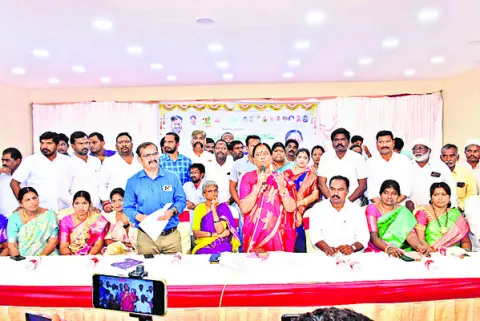 పేదల సంక్షేమమే ప్రభుత్వ ధ్యేయం