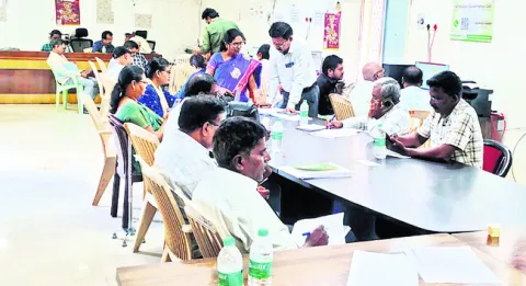 పీఎం సభకు వస్తారా? లేదా!
