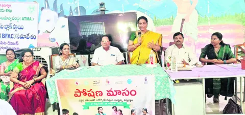 అందరికీ పోషకాహారం అందించాలి