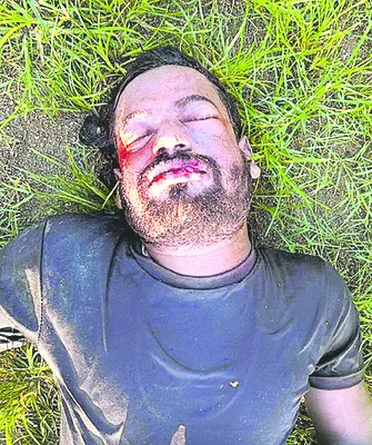 ఇల్లు లేని బతుకు ఇంకెందుకు..?