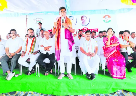 ప్రజాస్వామ్య పద్ధతిలో డీసీసీ అధ్యక్షుడి ఎంపిక