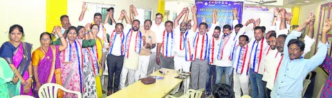 42 శాతం రిజర్వేషన్ అమలు చేయాలి