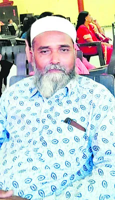 స్కూటీలో నుంచి నగదు చోరీ