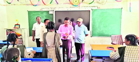డ్రాపౌట్‌లను అరికట్టాలి 