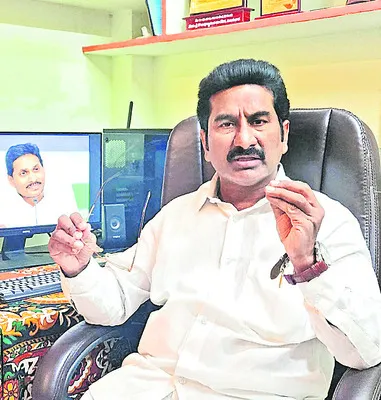 నకిలీ మద్యంపై సీబీఐ విచారణకు ఆదేశించాలి 