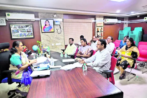 యుద్ధప్రాతిపదికన పూర్తి చేయండి