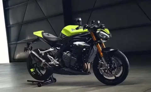 Triumph Speed Triple 1200 RX Launched