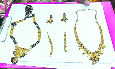 చోరీ కేసులో నిందితురాలి అరెస్ట్‌ 