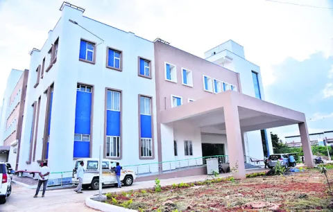  త్వరలో తుమకూరులో క్యాన్సర్‌ ఆస్పత్రి 