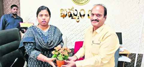 మరో 45మంది టీచర్ల సర్దుబాటు