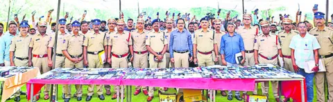 45 రోజుల్లో 1061 ఫోన్లు రికవరీ 