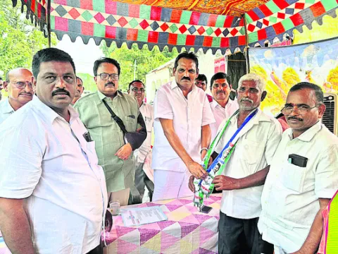 టీడీపీ నుంచి వైఎస్సార్సీపీలోకి...
