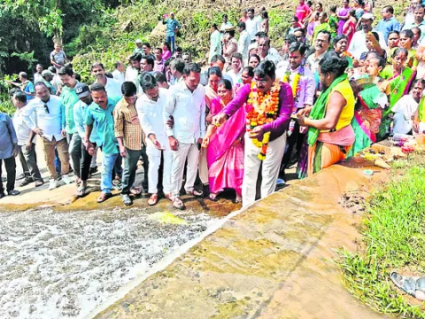 పర్యాటక ప్రాంతాలుగా సహజ సిద్ధ జలపాతాలు