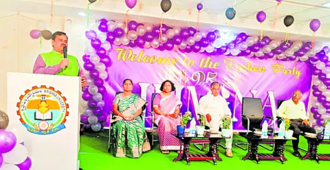 కేయూలో ఫ్రెషర్స్‌ డే వేడుకలు 
