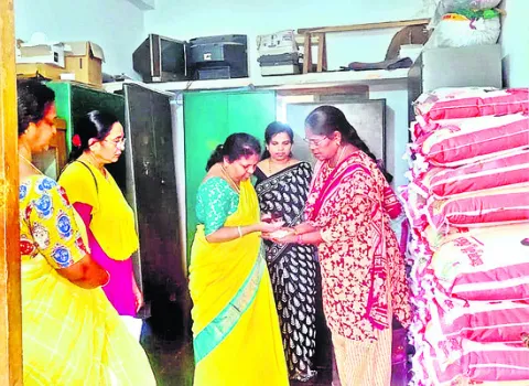 సేవాసదన్‌లో లోటుపాట్లు సరిచేయండి 