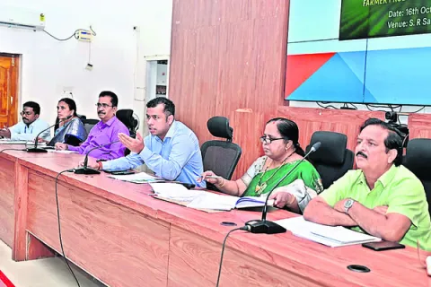 రైతు ఉత్పత్తి సంఘాలను బలోపేతం చేయాలి 