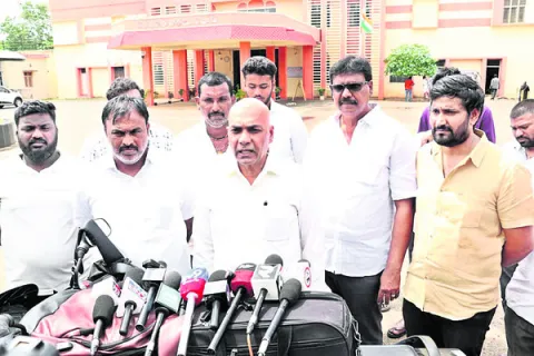 అధికారం ఎవరికీ శాశ్వతం కాదు 