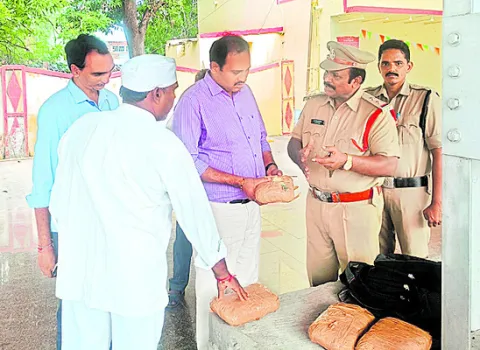 19న ‘మట్టి రంగు’ పుస్తకావిష్కరణ 
