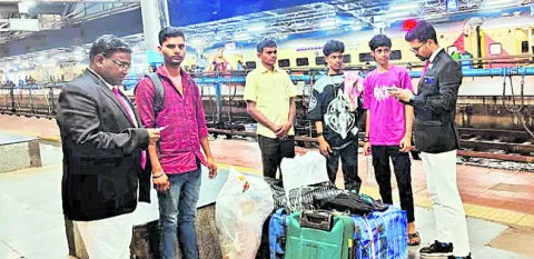 టికెట్‌ తనిఖీల ద్వారా రూ.1.22 కోట్ల ఆదాయం 