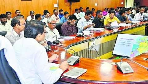 భూసేకరణ వేగవంతం చేయాలి