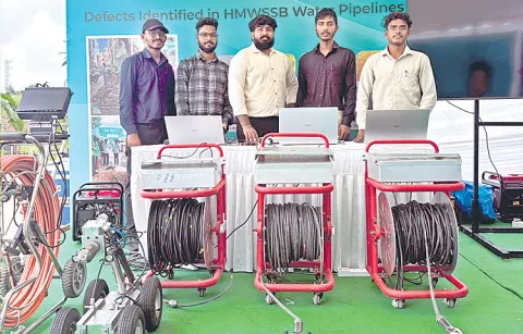 Checking water pollution with robots