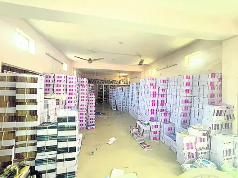 చదువు సాగేదెలా..!