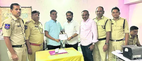 మద్యం షాపులకు భారీగా దరఖాస్తులు