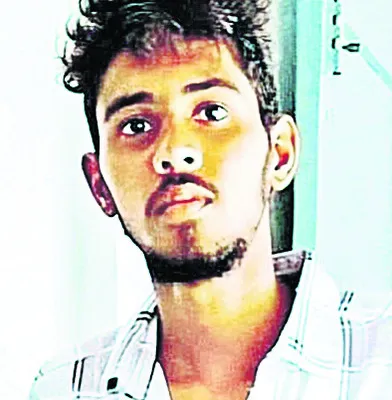 విద్యుదాఘాతంతో యువకుడి మృతి 
