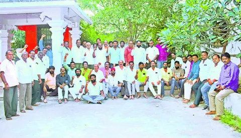 రిజర్వేషన్లు సాధించే వరకు పోరాటం