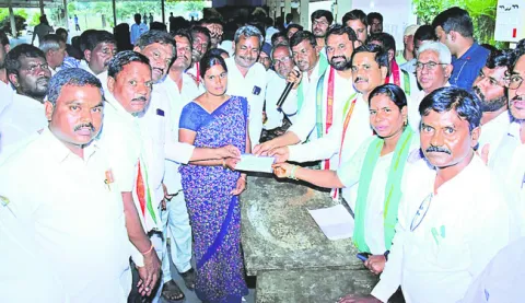 కల్వకుర్తిని సస్యశ్యామలం చేస్తాం 