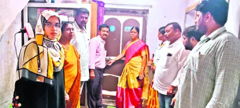 ఆర్‌ఎంపీ క్లీనిక్‌, ల్యాబ్‌ సీజ్‌ 