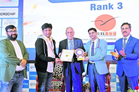 ఎస్‌ఆర్‌ఐటీకి జాతీయ స్థాయి పురస్కారాలు 