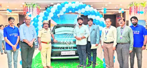 మార్కెట్‌లోకి న్యూ విక్టరీస్‌ కారు 