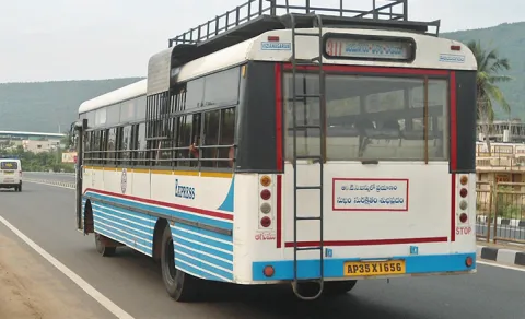 Angry Passengers Protest As RTC Bus Driver Fails To Stop At New Boyanapalle