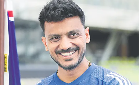 Axar Patel supports Shubman Gill7