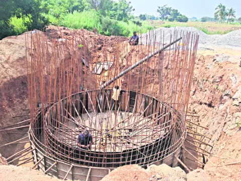 సా..గుతున్న లిఫ్ట్‌ నిర్మాణ పనులు! 