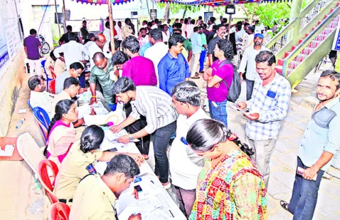 వైన్స్‌లకు 4,619 టెండర్లు