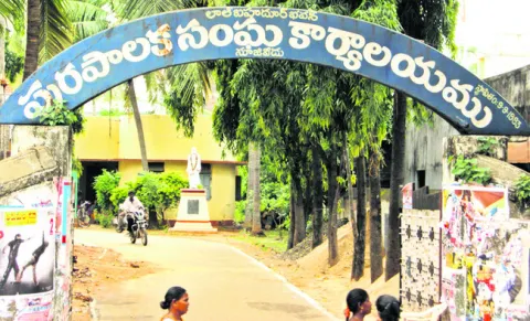 సిండికేట్‌మయం.. దోపిడీ పర్వం 