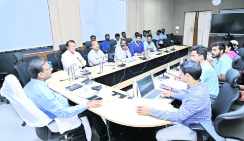 నిర్లక్ష్యానికి తావిస్తే చర్యలు తప్పవు 