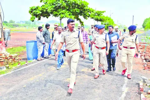 డీటీసీని పరిశీలించిన ఎస్పీ 