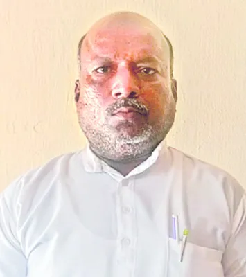 పత్రిక గొంతు నొక్కితే పతనం తప్పదు 
