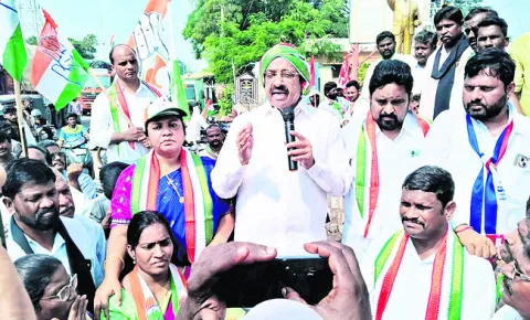 బీసీ రిజర్వేషన్‌తోనే మోదీకి పీఎం పదవి