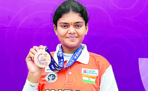 Jyothi Surekha wins bronze in Archery World Cup final