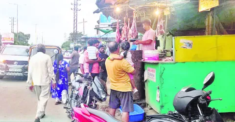 ● దసరా.. సరదా తీరేదెలా ?