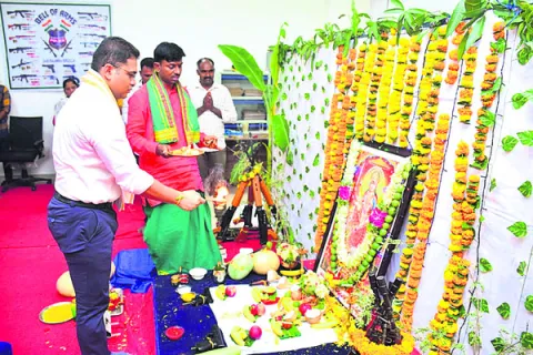 అందరికి విజయాలు చేకూర్చాలి