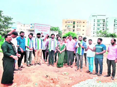 శ్మశాన వాటిక పరిరక్షణే లక్ష్యం