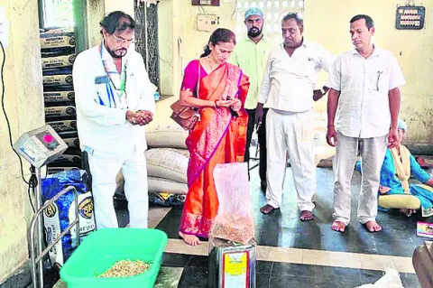 పైడితల్లి అమ్మవారి ప్రసాదాల నాణ్యత పరిశీలన