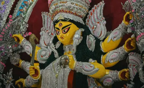 Durga Puja Kolkata 2025 Pandals Photos