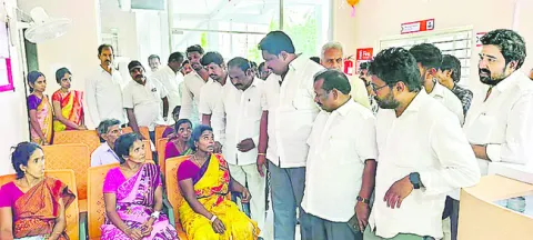 ప్రజారోగ్యాన్ని పట్టించుకోని కూటమి సర్కారు 