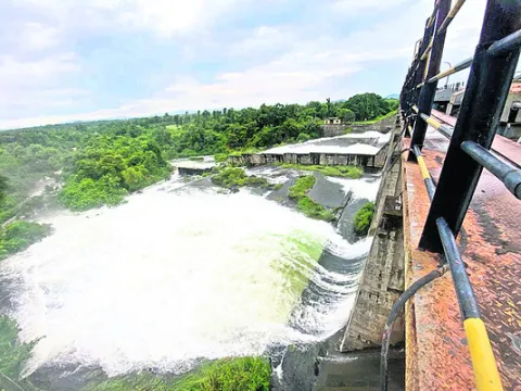 ‘రైవాడ’ నుంచి 4 వేల క్యూసెక్కుల నీరు విడుదల 